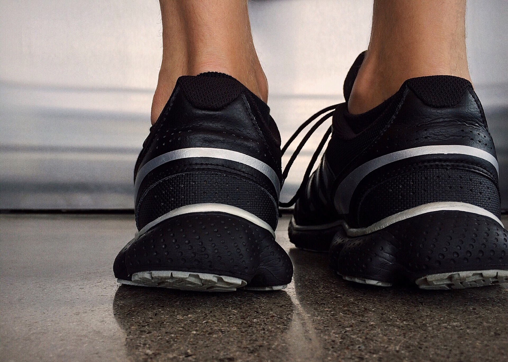 Czym kierować się przed zakupem obuwia do biegania?            